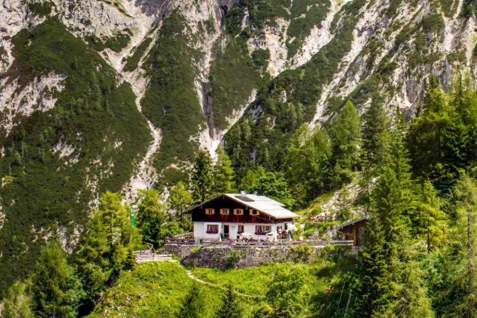 Schronisko Mittenwalder Hütte